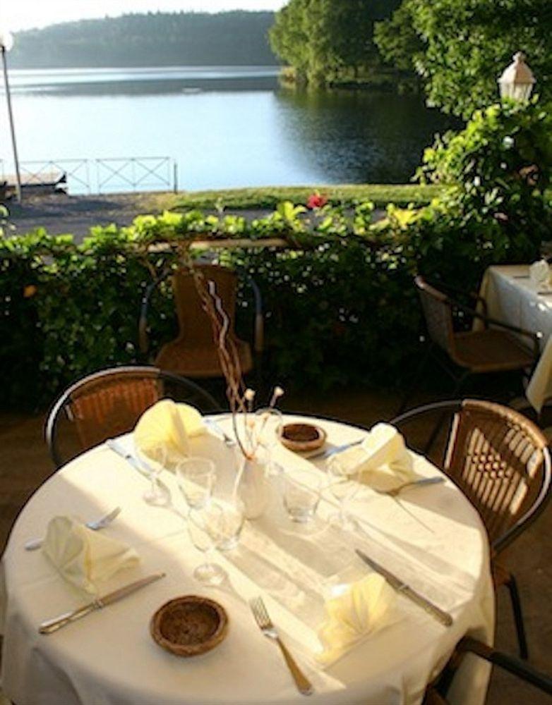 Logis Hotel Du Lac Neuvic  Exteriér fotografie
